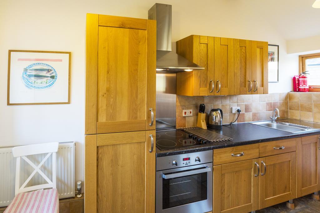 Вилла Whitley Coach House Экстерьер фото